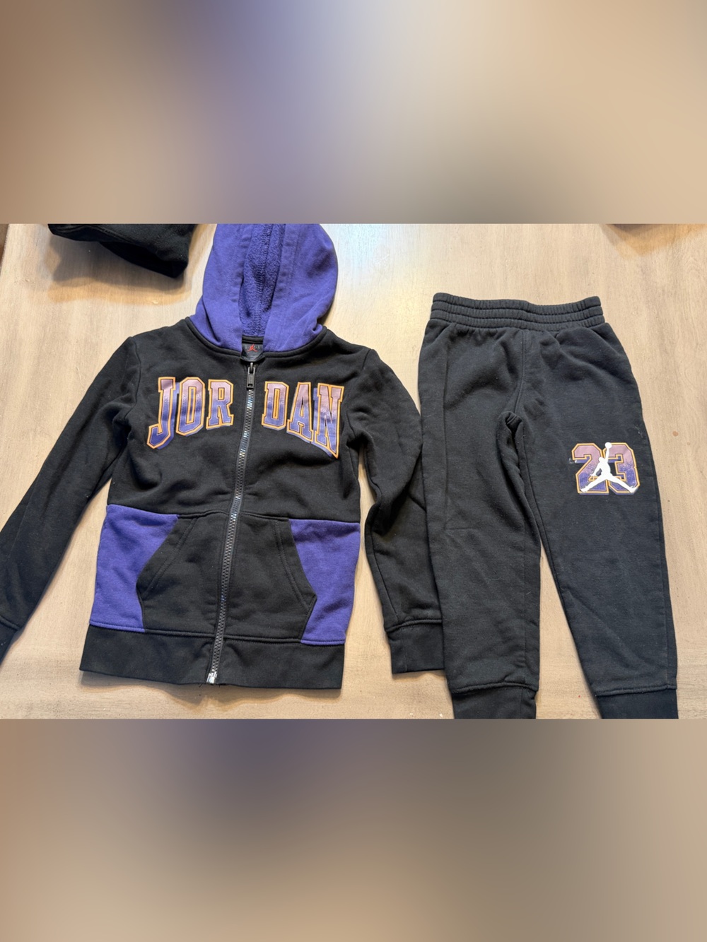 Jordan boys purple + black matching outfit set 4T XS